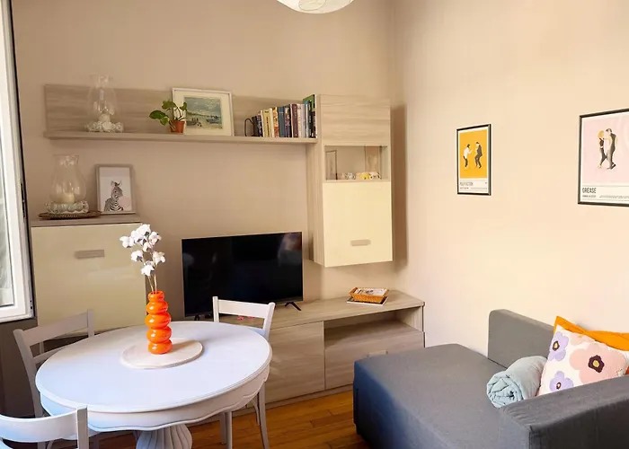 Villa Gionas - Casa indipendente in zona strategica Milano, Italia