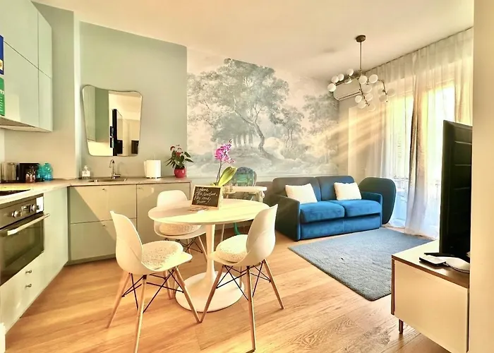 Casa Angelo Design Flat - Central Milan, Porta Venezia, 3 Metro Stops Duomo, Italy