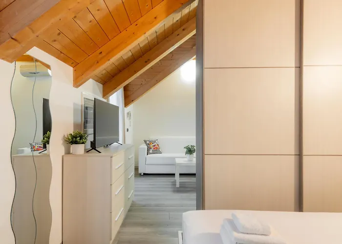 Bnbutler - Archimede 53 - Bright Studio Milaan, Italië