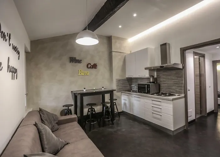 Stylish Apartment Near Duomo Milano, Italia