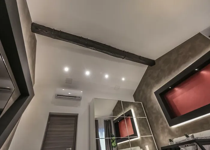 Stylish Apartment Near Duomo Milan, Italy