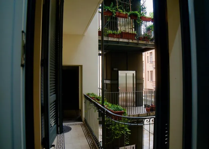 Appartamento Splendido Trilocale zona Isola Milano, Italia