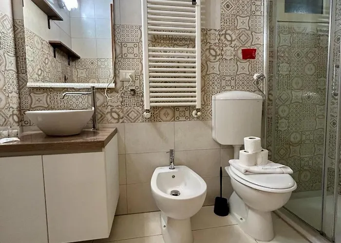 Kibilu - Via Tolmezzo - Ospedale San Raffaele - Stazione Di Lambrate