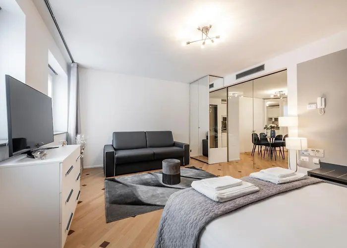Milan Royal Suites - Centro Duomo